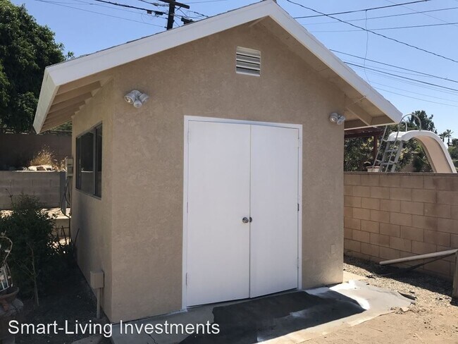 Building Photo - 4 br, 2 bath House - 3158 Dawnview Ave