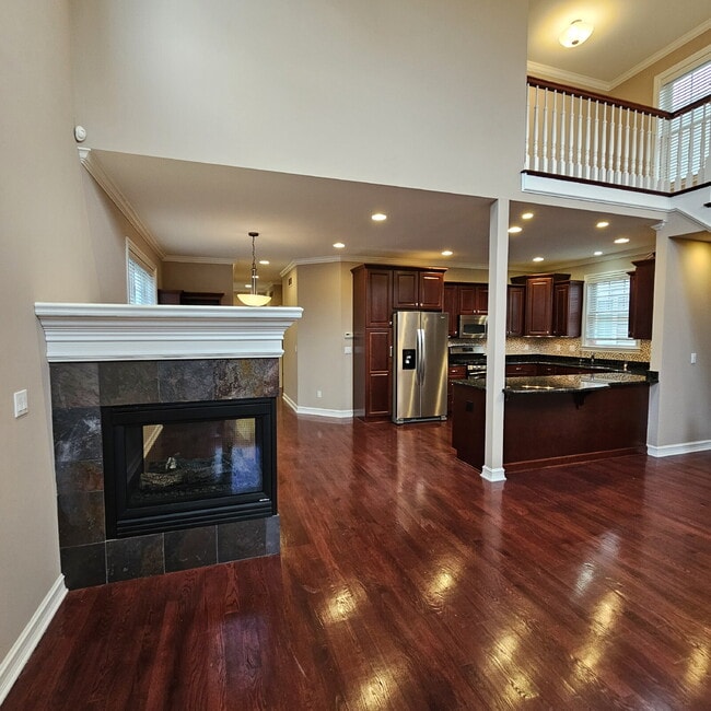 Building Photo - 3 Bedroom, 2.5 Bath Townhome Near Lake St. Clair with Finished Basement, Attached Oversized 2 Car...