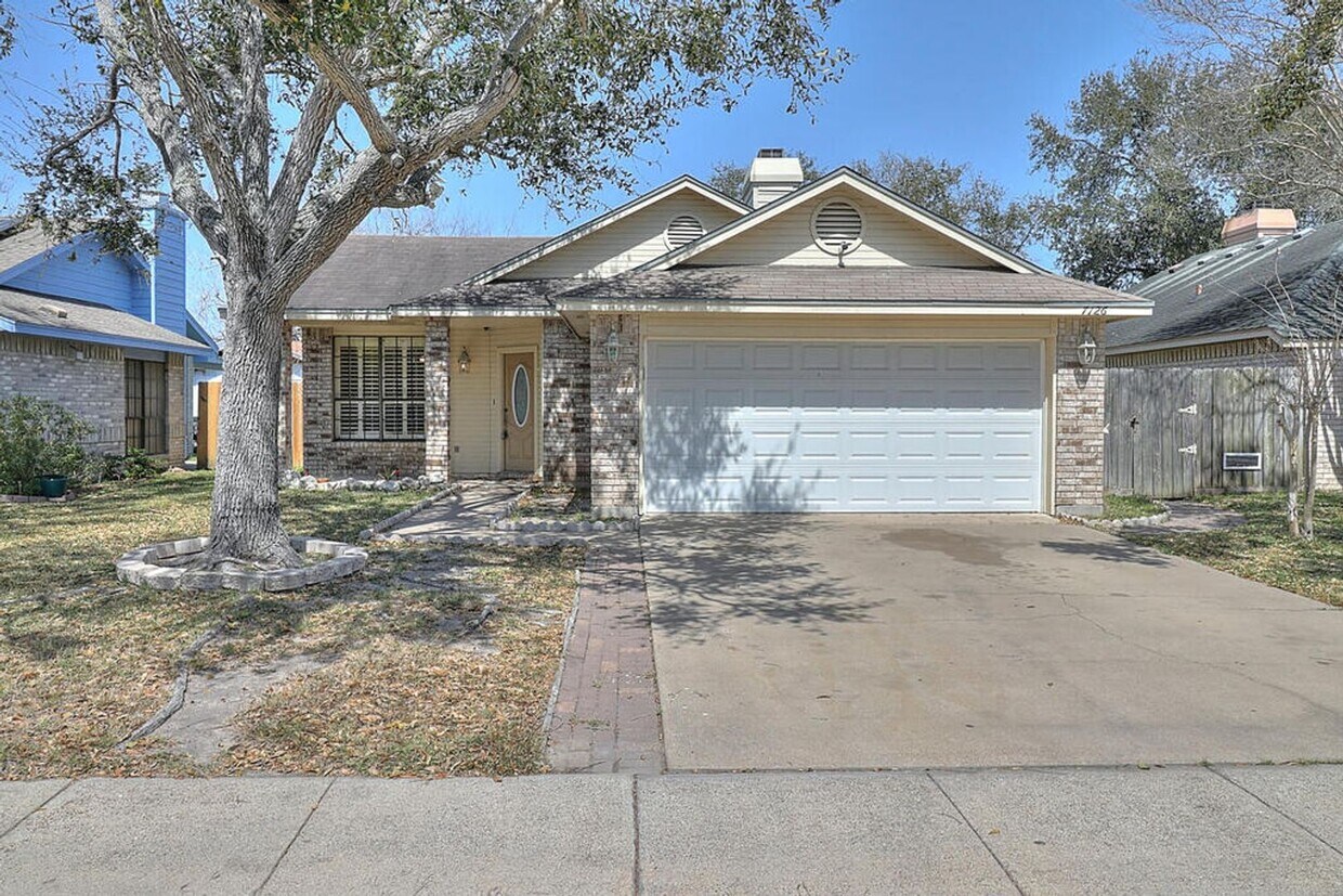 Foto principal - 7126 Windbrook Ln