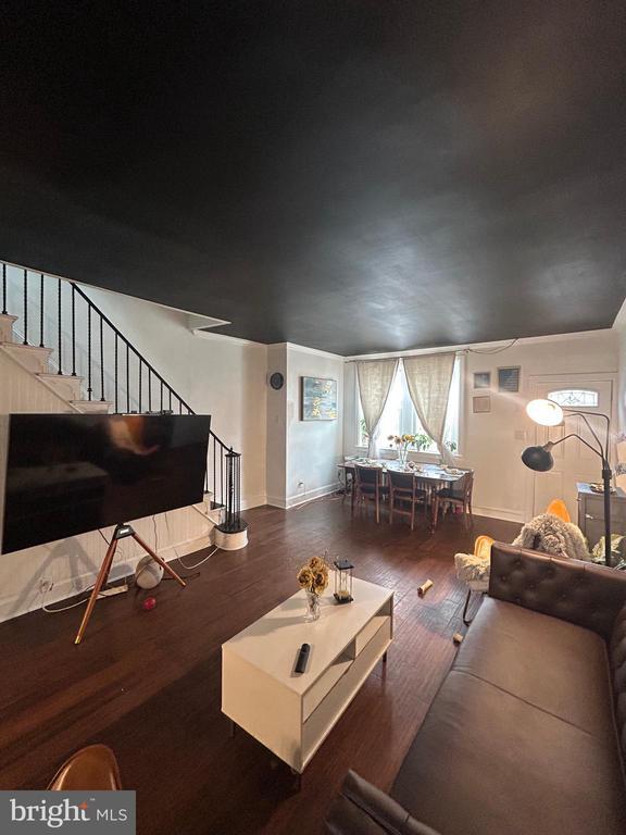 Foto del edificio - 3030 Edgemont St