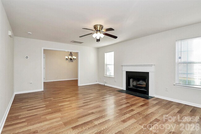 Foto del edificio - 2134 Cindy Creek Ln