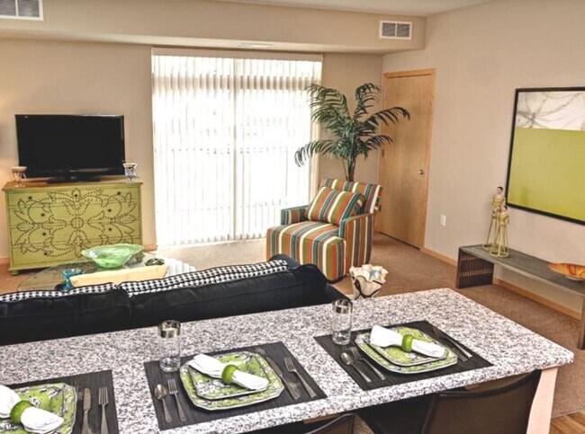 Building Photo - Enormous! Premier Finishes & Amenities, Cl...