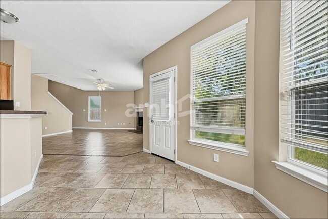 Building Photo - 12027 Bunny Ln