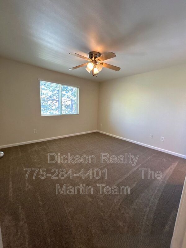 Foto del edificio - 6850 Sharlands Ave.