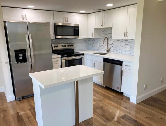 Foto del edificio - 551 SW 135th Ave