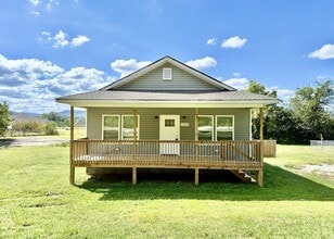 Building Photo - 1582 Hobbs Island Rd SE