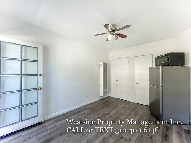 Foto del edificio - 130 W Channel Rd