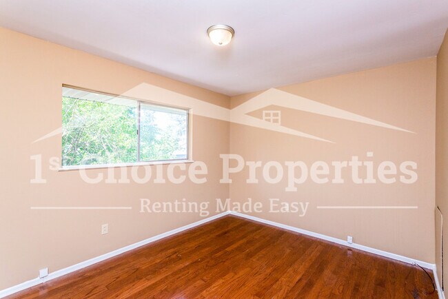 Building Photo - 1112 South Gale Drive, Midfield