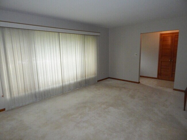Foto del edificio - 1608 Martha Dr
