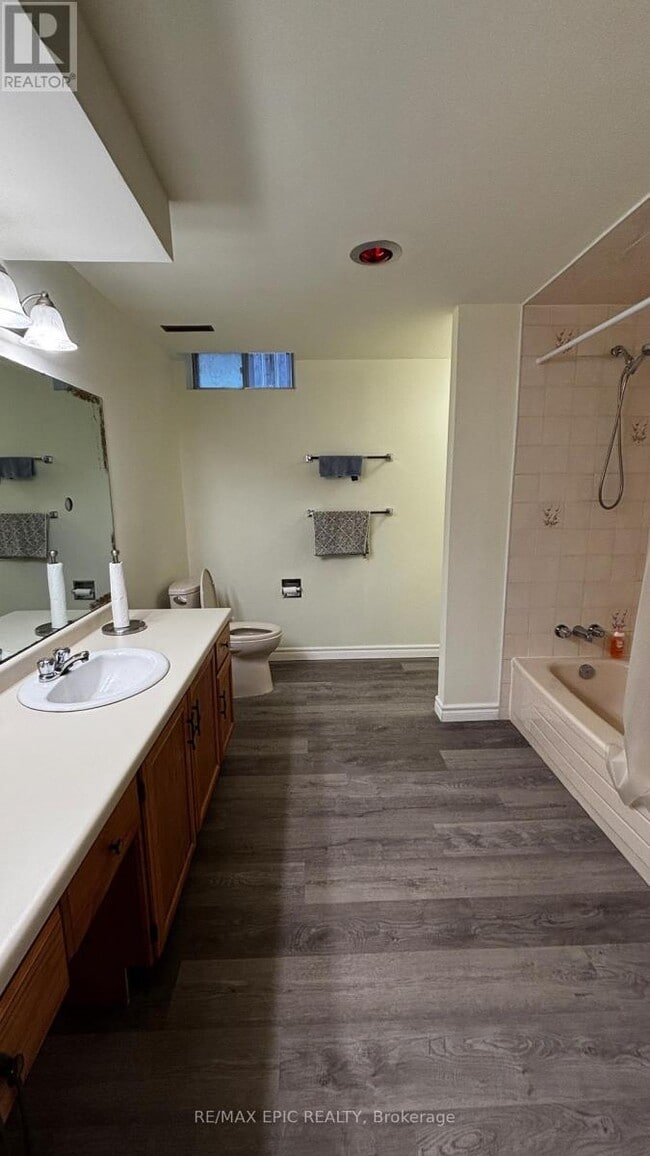 Building Photo - 24 Cairns Dr