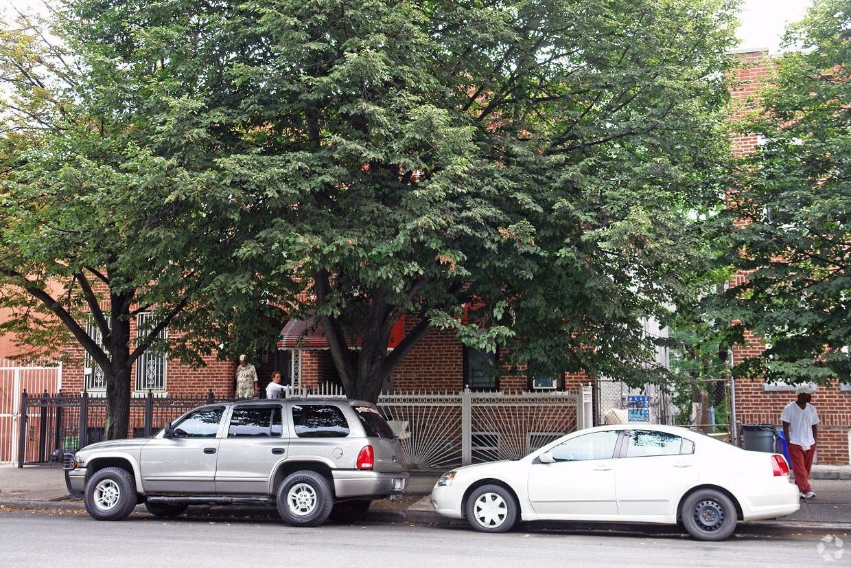 1116 Metcalf Ave, Bronx, NY 10472 Apartments in Bronx, NY