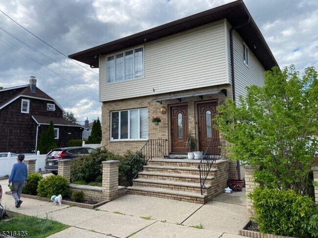 Foto del edificio - 73 Columbia St