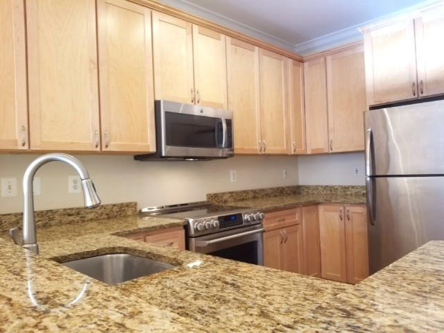 Foto del edificio - 801 Pleasant Dr