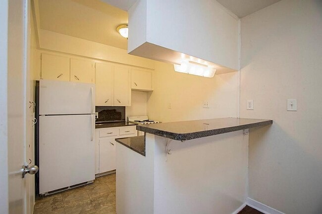 Building Photo - 3520 Garrott St