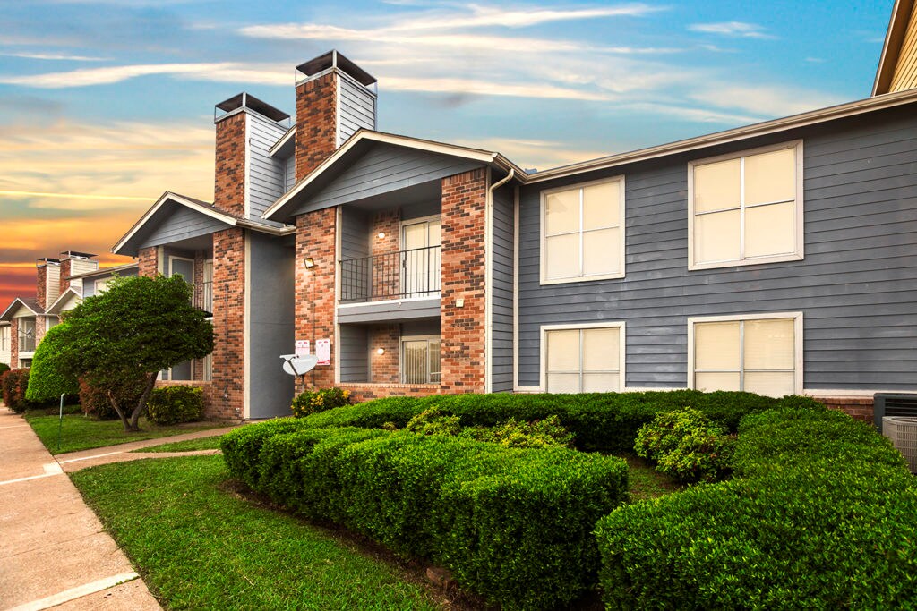 Woodridge on Buckner Apartments in Dallas, TX