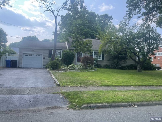 Building Photo - 737 Prescott Pl
