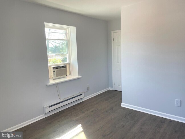 Foto del edificio - 5130 Pennell Rd