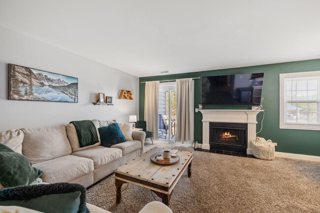 Photo - 15 FOXCROFT Rd Apartment