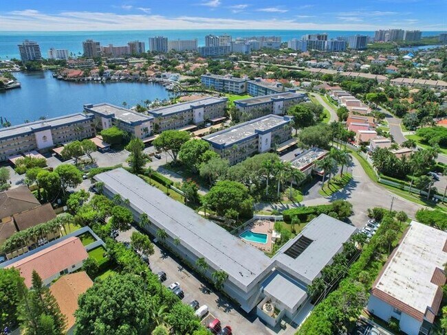 Foto del edificio - 207 Tropic Isle Dr