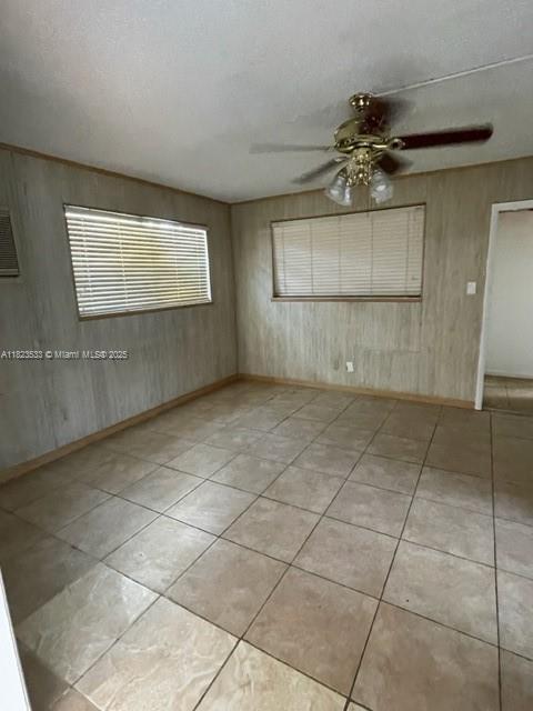 Foto del edificio - 1205 NW 23rd Ave