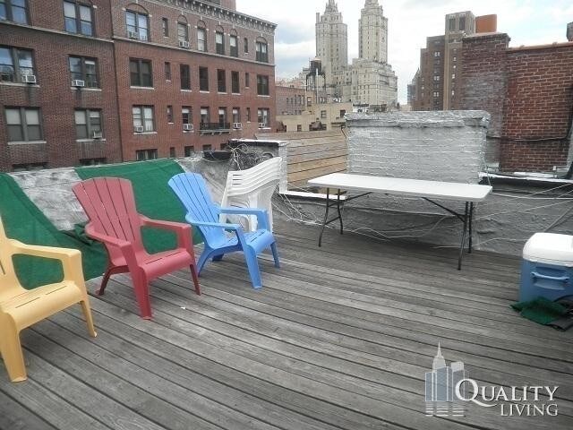 Primary Photo - 118 W 74th St