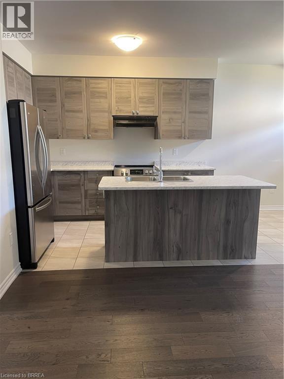 Photo du bâtiment - 18 McLaren Ave