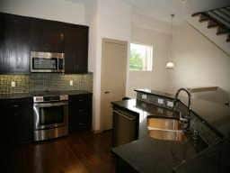 Building Photo - 5707 La Vista Dr
