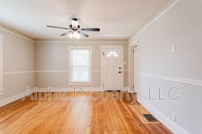 Foto del edificio - 654 Maywood St