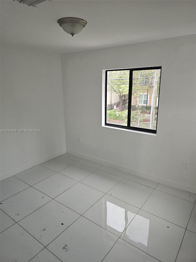 Building Photo - 2773 NW 43rd Ter
