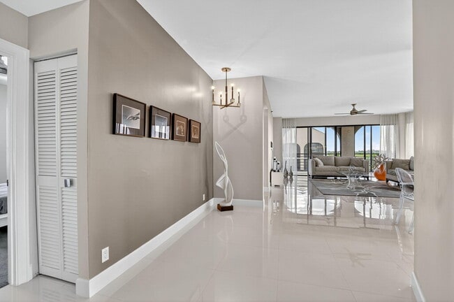 Building Photo - 7578 Regency Lake Dr