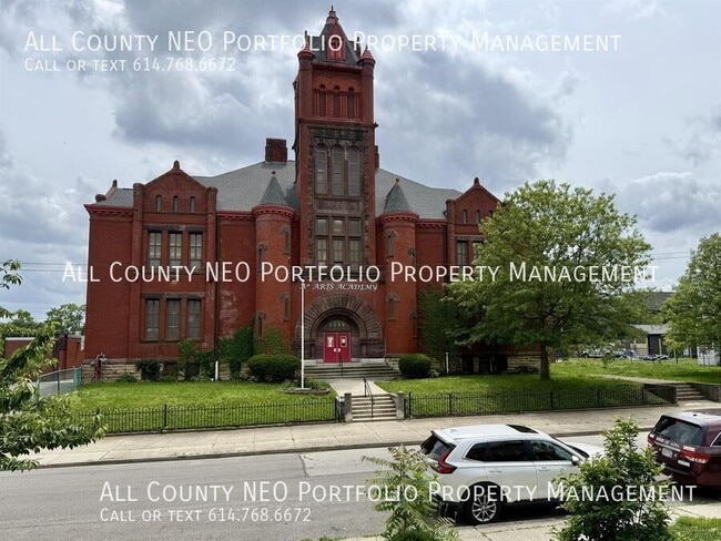 Building Photo - 1402 Fair Ave