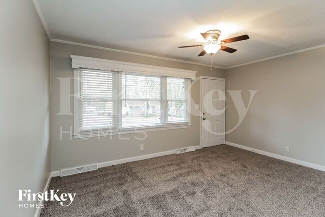 Building Photo - 2754 Mary Ave