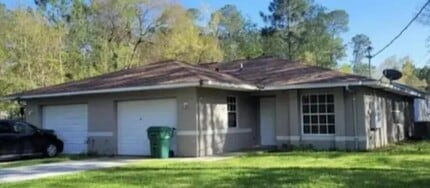 Building Photo - 6127 E Clay St