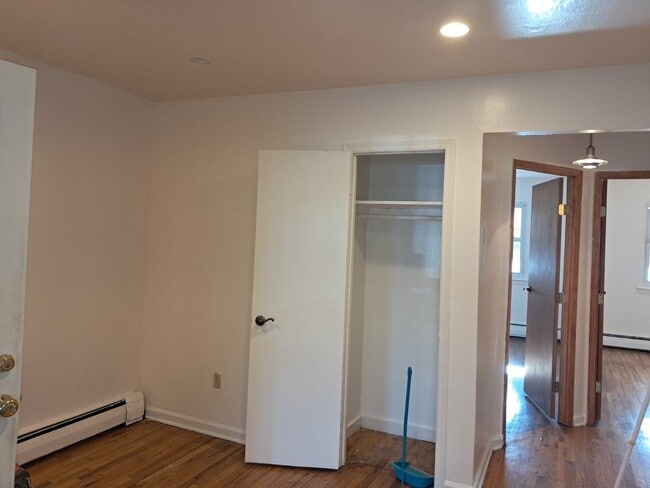 Building Photo - 3225 Grace Ave