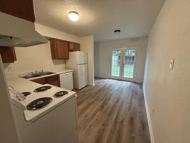 Foto del edificio - College Station -2 Bedroom 1 Bath duplex, ...