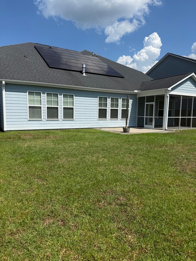 Building Photo - 227 Bering Ln