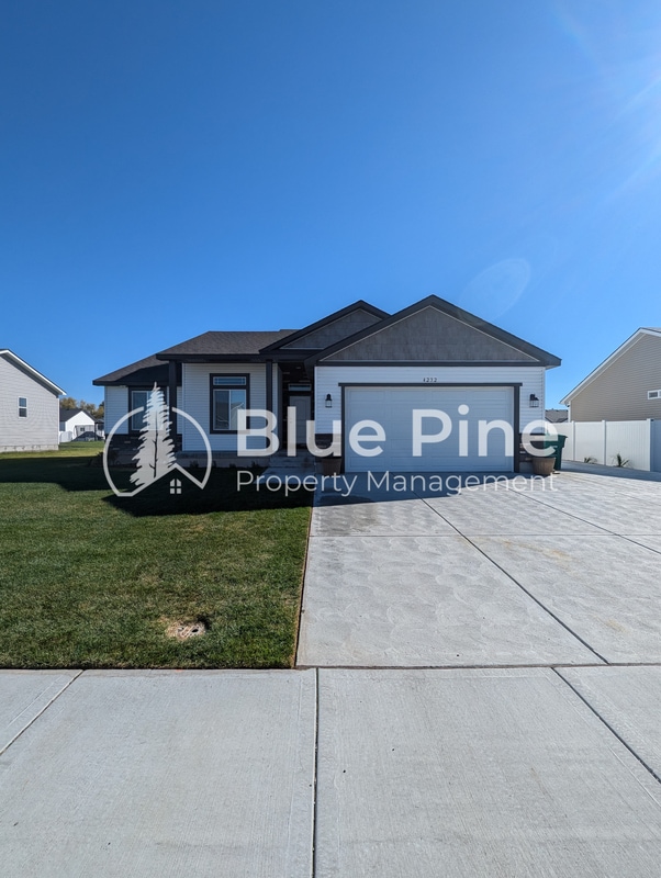 Building Photo - 4232 Athlen Wy