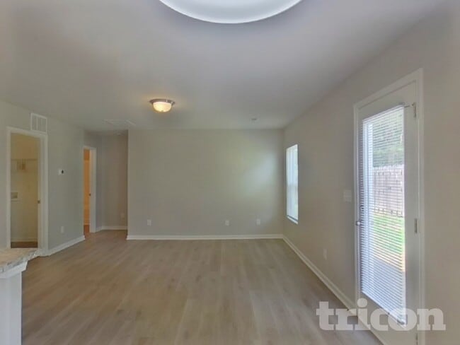 Building Photo - 631 Buckskin Rd