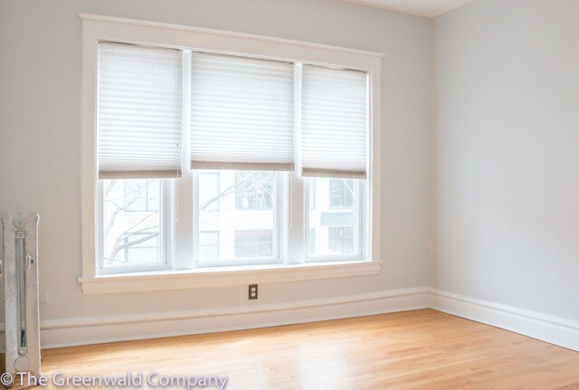 Foto del edificio - 4724 N Racine Ave