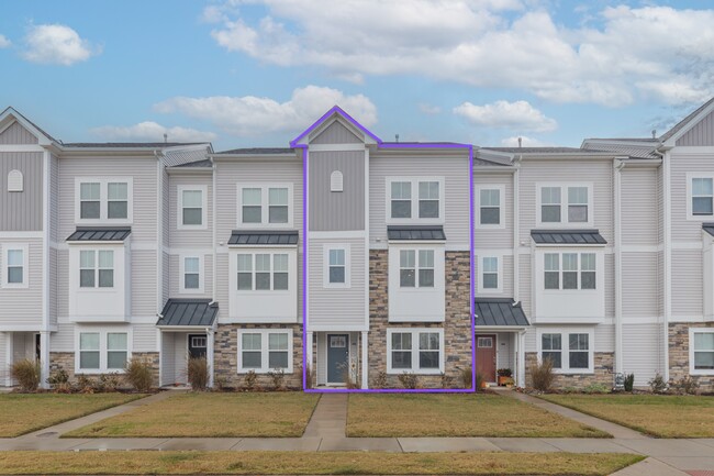 Building Photo - 2001 Laycock Ln