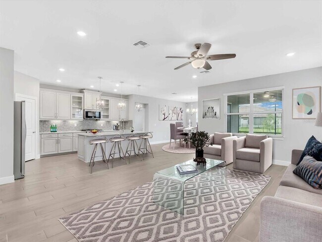 Building Photo - 13707 Green Hammock Pl