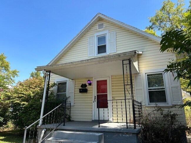 Foto del edificio - Sunrise Home! **MOVE IN SPECIAL - $75 GIFT...