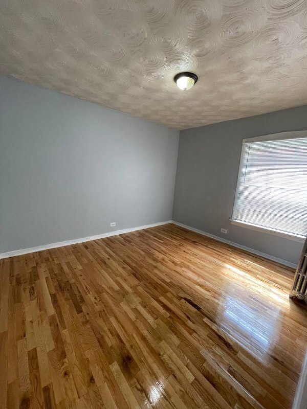 Building Photo - 7456 S Eberhart Ave