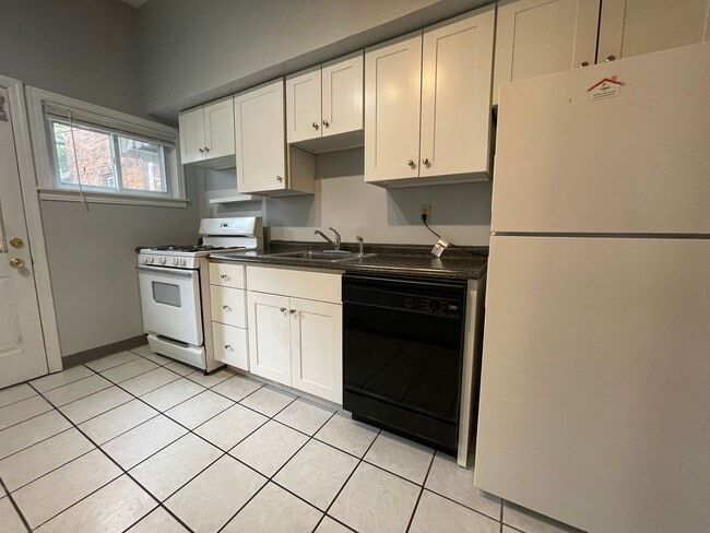 Photo - 625 Bellefonte St Apartment