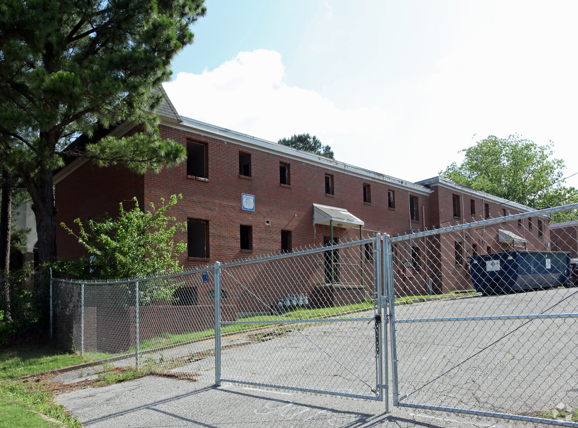 Primary Photo - Peachtree South Apartments