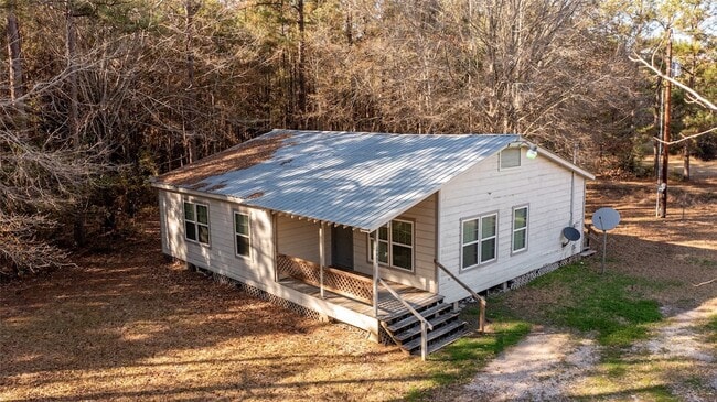 Building Photo - 2405 County Rd 2235