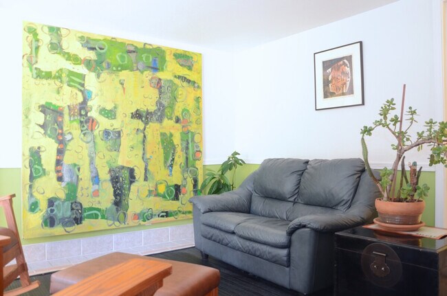 Foto del edificio - 208 27th Ave E