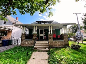 Building Photo - 37 Peoria St