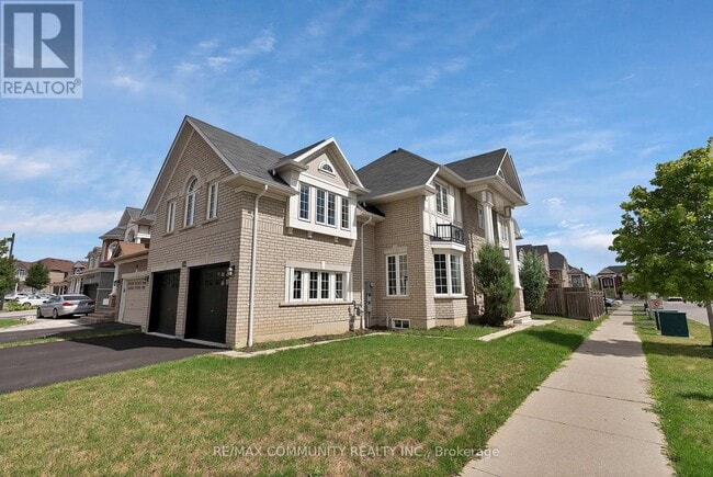 Building Photo - 62 McCourt Dr