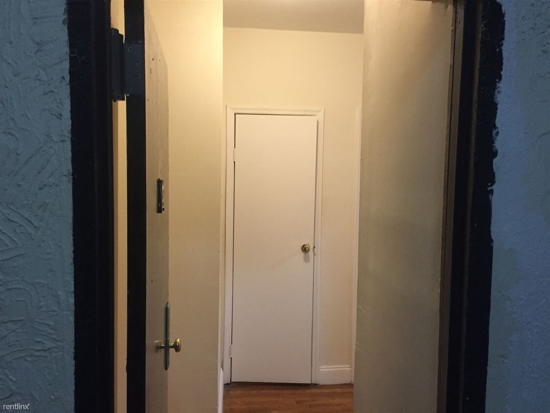Primary Photo - 1290 Ocean Ave